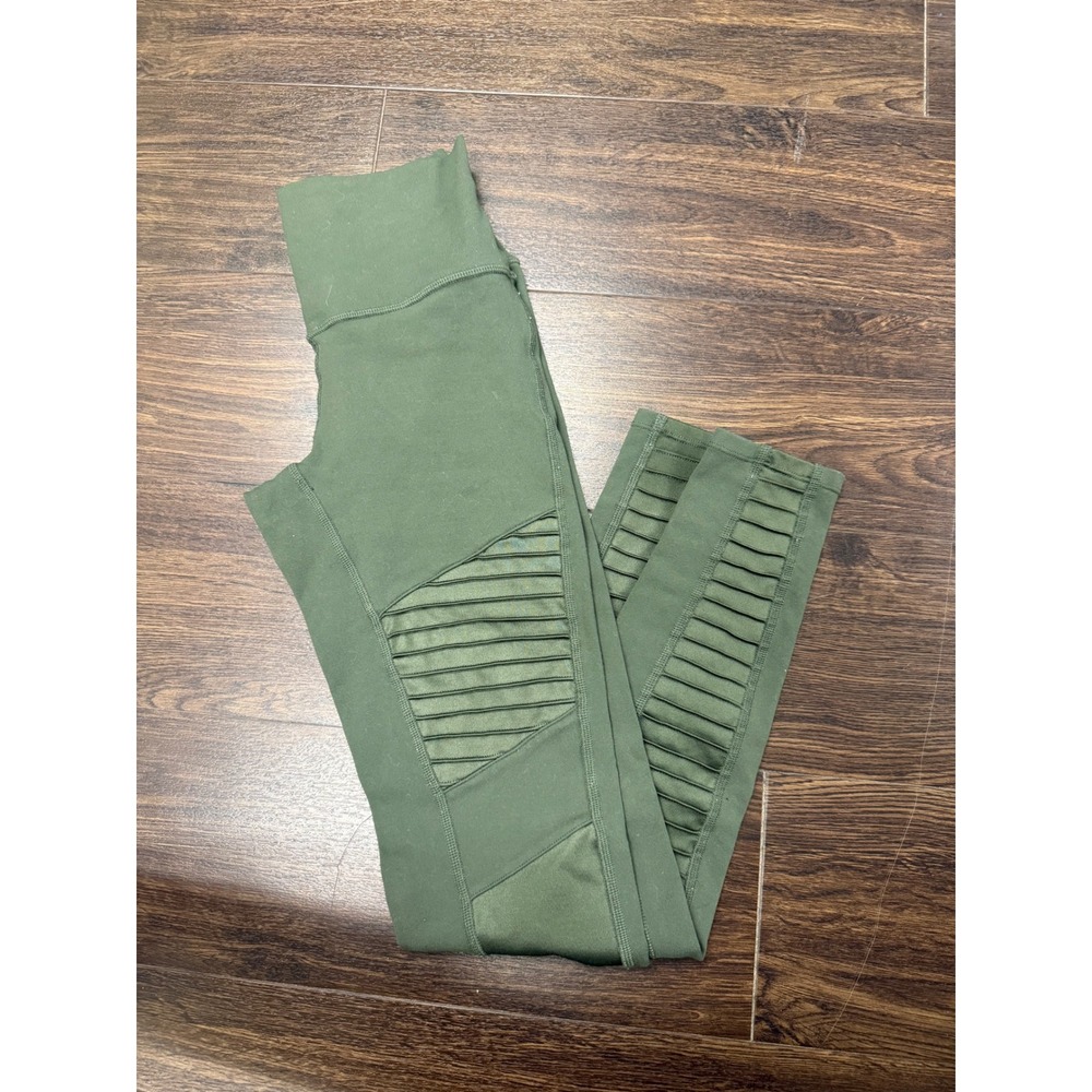 ALO Yoga High-Waist Moto Leggings‎ in Olive Green